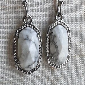 Kendra Scott Lee Drop Earrings – White Howlite & Silver, 1” Petite Style